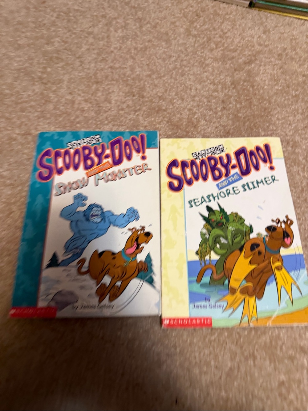 Lot of 2 vintage paperback books Scooby-Doo Mysteries series by James Gelse